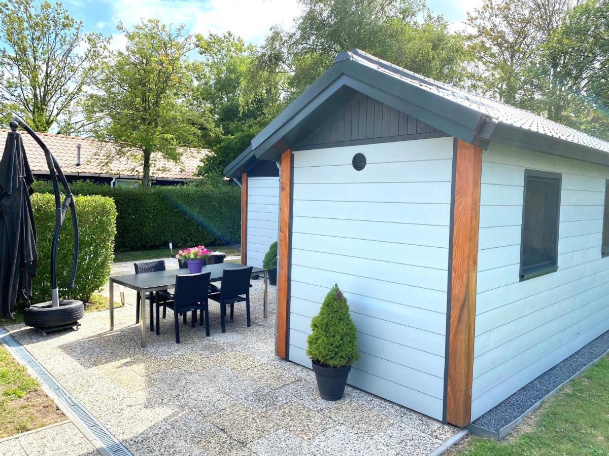 Oosterschelde Lodge Met Veel Privacy En Dicht Bij Het Water Scherpenisse Exteriér fotografie