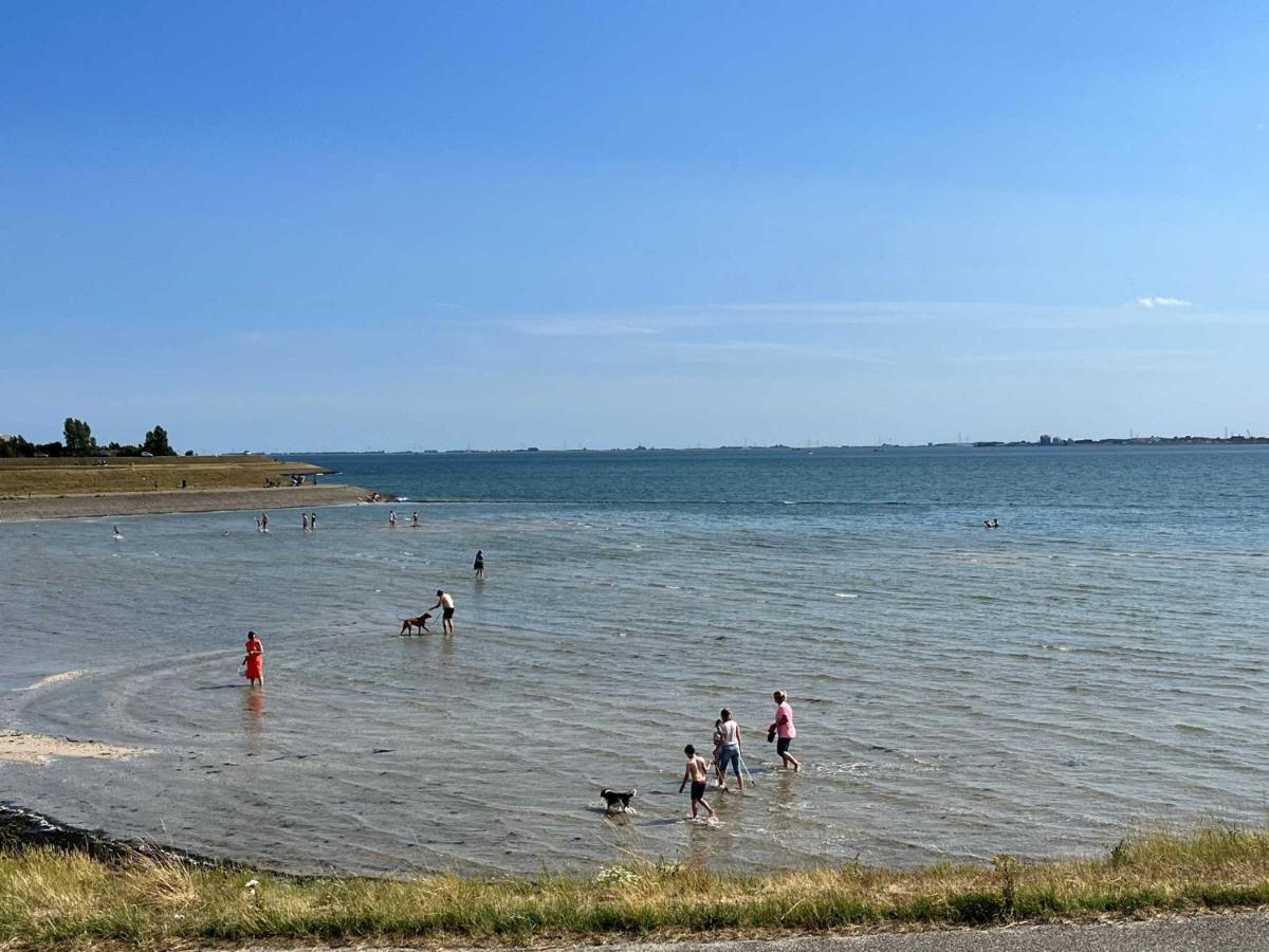 Oosterschelde Lodge Met Veel Privacy En Dicht Bij Het Water Scherpenisse Exteriér fotografie