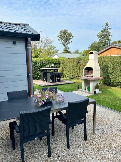 Oosterschelde Lodge Met Veel Privacy En Dicht Bij Het Water Scherpenisse Exteriér fotografie